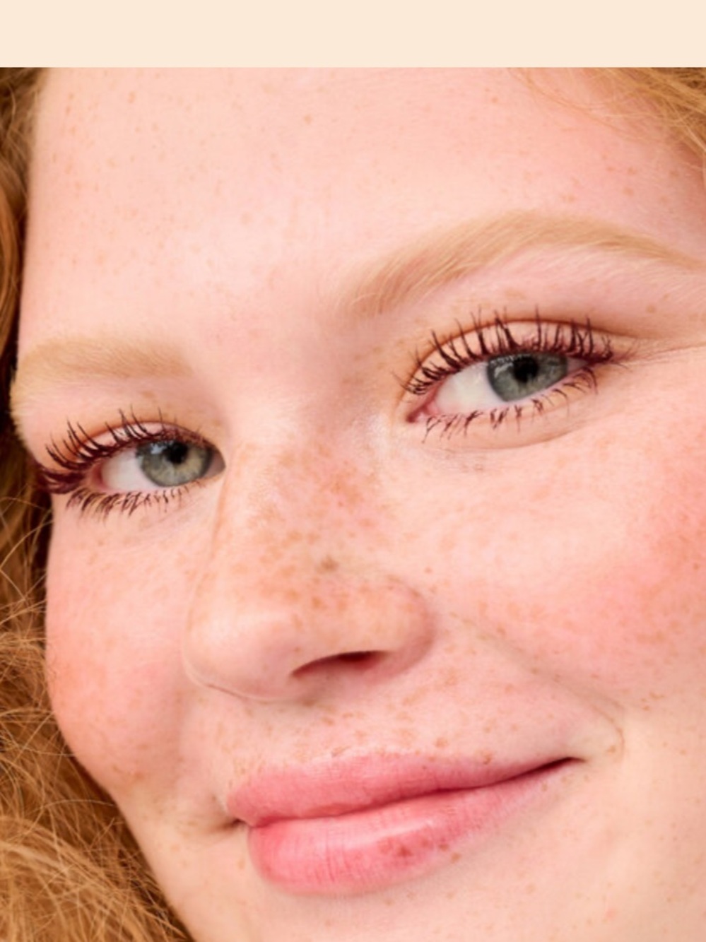 Benefit wild plum BADgal BANG! Volumizing Mascara - Picture 2 of 2